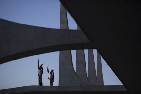 Ανώτατο Δικαστήριο: Όχι στο αίτημα Ρουσέφ να σταματήσει η αποπομπή