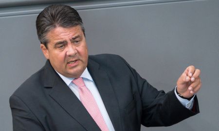 Πόλεμος δηλώσεων για τη σύναψη συμφωνίας ελεύθερου εμπορίου