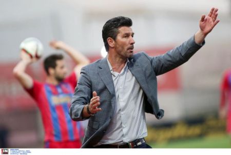 Συνεχίζει για ένα χρόνο στον Πανιώνιο ο Ουζουνίδης