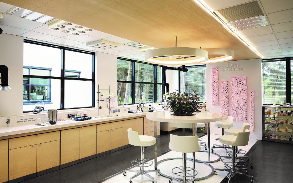 Στα άδυτα του Helios