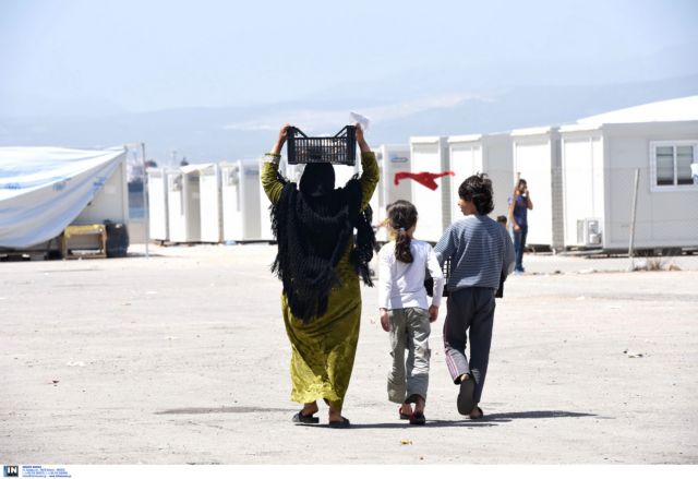 Πρόσφυγες: Από το ένα κτίριο που τελούσε υπό κατάληψη στο άλλο