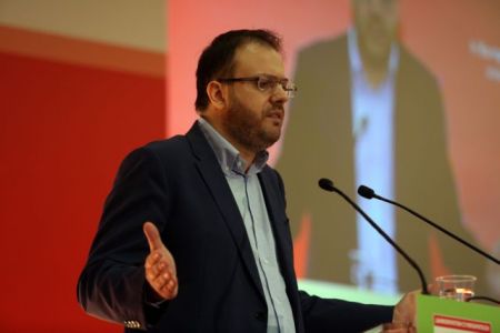 Αιχμές Θεοχαρόπουλου για τις εκλογές στη Κεντροαριστερά