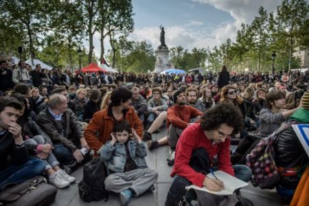 Η Γαλλία στους δρόμους ενάντια στην εργασιακή ανασφάλεια