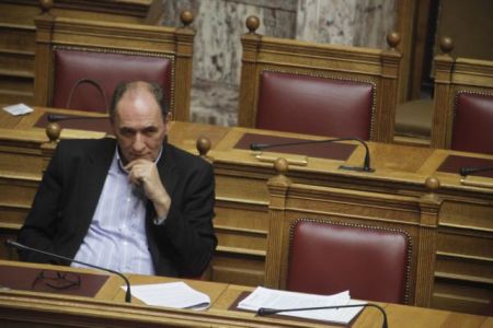 Σταθάκης: Οι αποδόσεις των ομολόγων μας θα πέσουν στο 5,5%