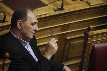 Αισιοδοξία Σταθάκη για συμφωνία για το χρέος