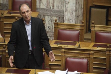 Σταθάκης: Το 93% των στεγαστικών προστατεύει η ρύθμιση για τα δάνεια
