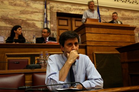 Χουλιαράκης: Δεν υπάρχει επιπλέον συνολική επιβάρυνση του ΕΝΦΙΑ