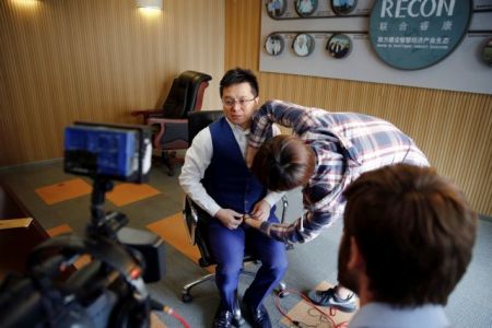 Τόνι Ζιαντόνγκ Ξία: Ενας Κινέζος στην Αστον Βίλα