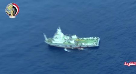 EgyptAir: Στο κενό οι έρευνες για τα μαύρα κουτιά του Airbus Α320