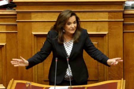 Bakoyanni defends anti-government protest, but will not attend it