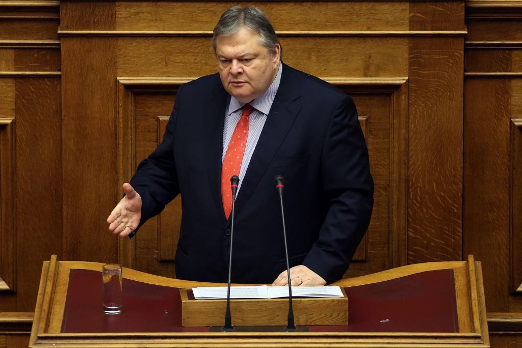 Βενιζέλος: Κάτω τα χέρια από την Δικαιοσύνη και τους Θεσμούς