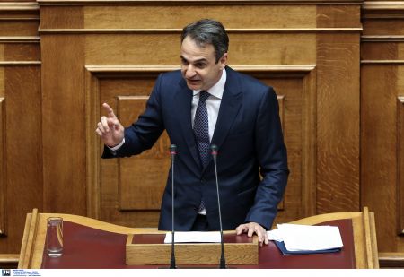 Μητσοτάκης προς Τσίπρα: Δεν αξίζετε να είστε πρωθυπουργός της χώρας