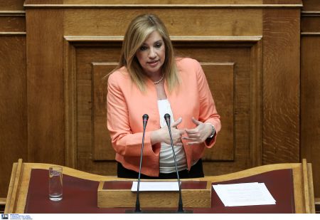 Δημοκρατική Συμπαράταξη: Όχι πυροτεχνήματα με την αναθεώρηση του Συντάγματος