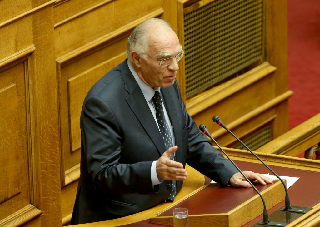 Λεβέντης: Η κυβέρνηση δεν άλλαξε ούτε γράμμα στο κείμενο για τον κόφτη