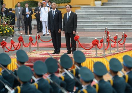Τέλος στο αμερικανικό εμπάργκο όπλων στο Βιετνάμ
