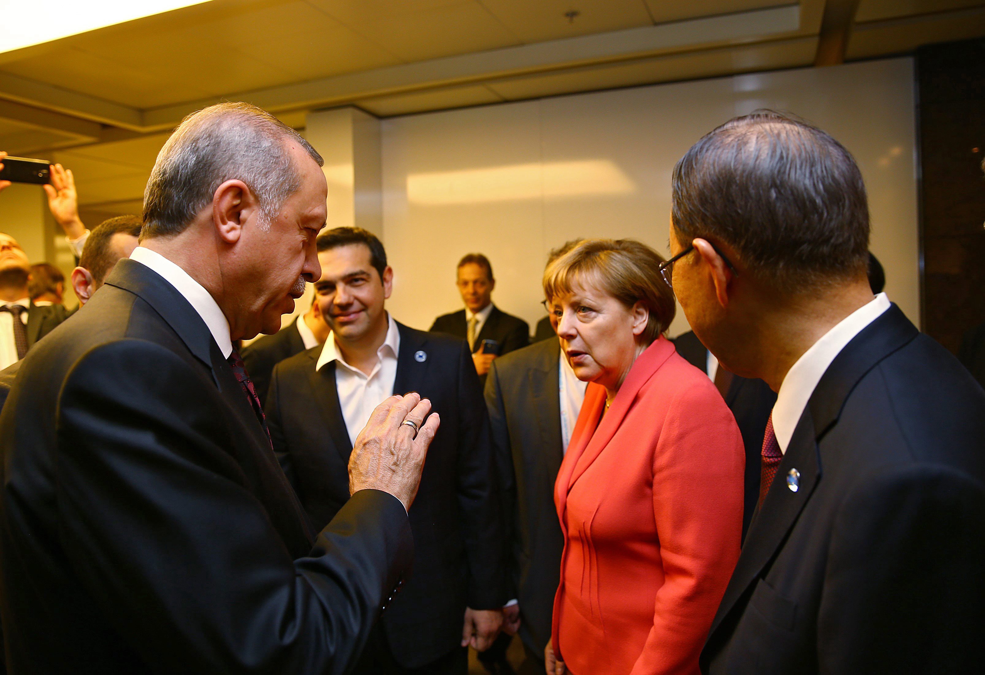 Μείωση της έντασης «υπό το βλέμμα» Ουάσιγκτον και Βερολίνου