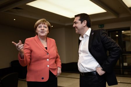 Να κλείσει η αξιολόγηση μέσα στον Φεβρουάριο συμφώνησαν Μέρκελ-Τσίπρας