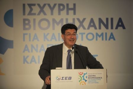 Μάχη επιβίωσης δίνουν οι επιχειρήσεις