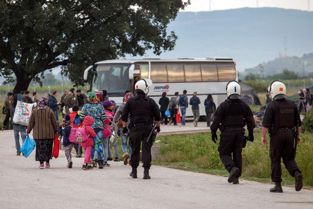 Idomeni: Evacuation of the makeshift refugee camp continues