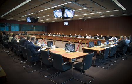 Όλα με δόσεις, αποφάσισε το χθεσινοβραδινό Eurogroup: αξιολόγηση, χρηματοδότηση, χρέος