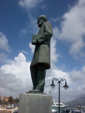 Οι τραγουδιστάδες, ο Λασκαράτος και τα τραγούδια τους