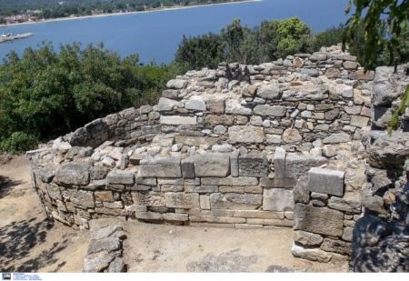 Εύρημα από τα Στάγειρα δημιουργεί συνειρμούς με τη σημερινή οικονομική κρίση