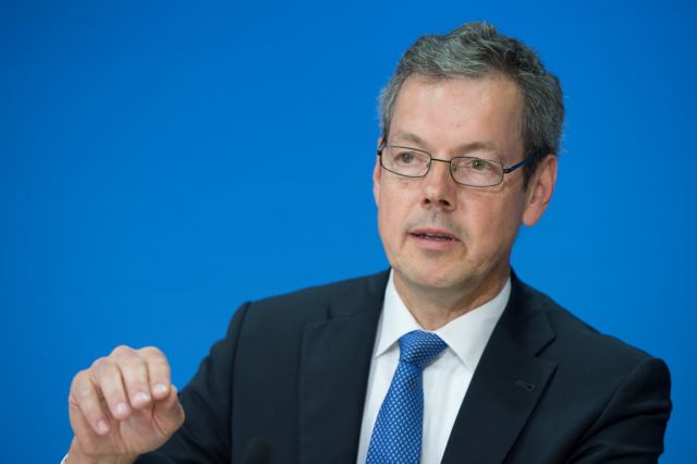 Πέτερ Μπόφινγκερ: «Αντί για ανάπτυξη θα είστε πάλι σε τέλμα»