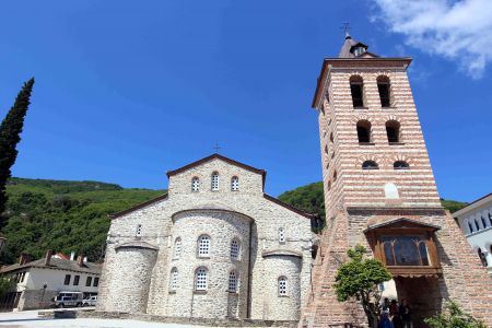 Δεκτή από την κυβέρνηση τροπολογία για φοροαπαλλαγές στο Άγιο Όρος