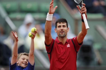 Στα ημιτελικά του Ρολάν Γκαρός προκρίθηκε ο Τζόκοβιτς