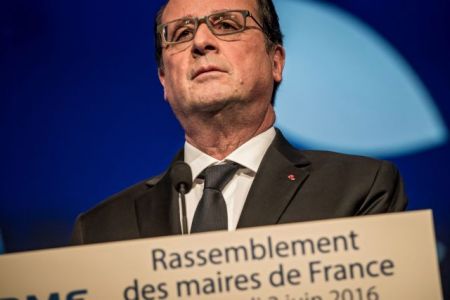 Έκκληση Ολάντ για ενότητα μετά την επίθεση στη Νίκαια