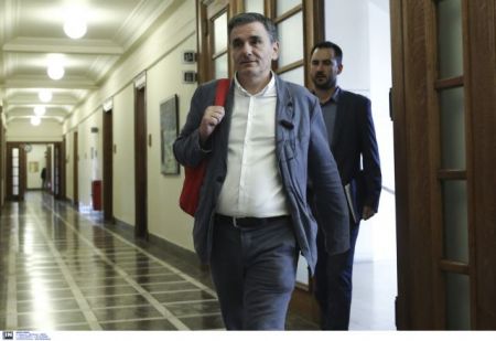 Tsakalotos to receive German Bundestag budget committee