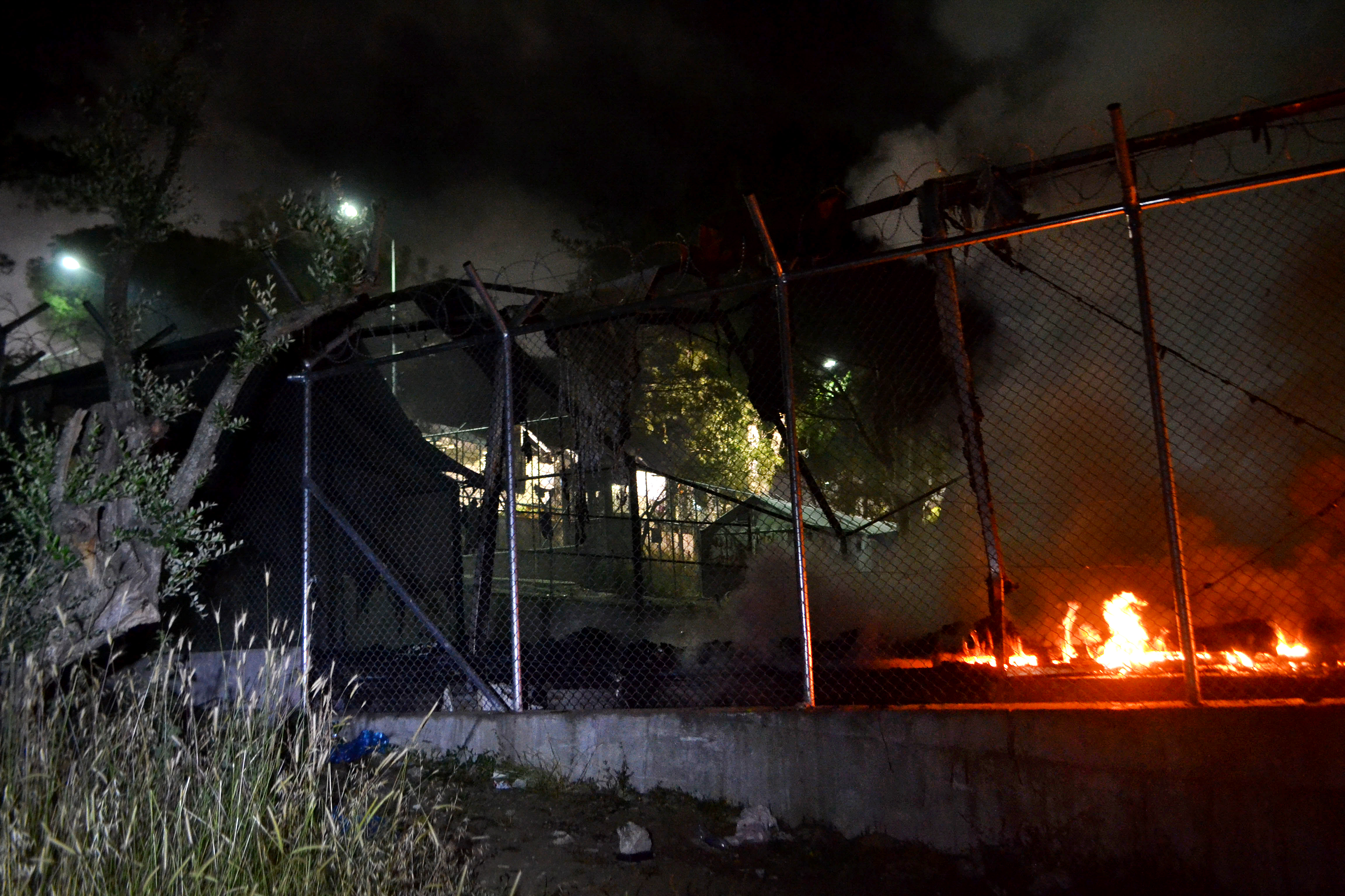 Violence breaks out at refugee hospitality center on Samos