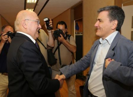 «Στον αναπνευστήρα» ως τα Χριστούγεννα