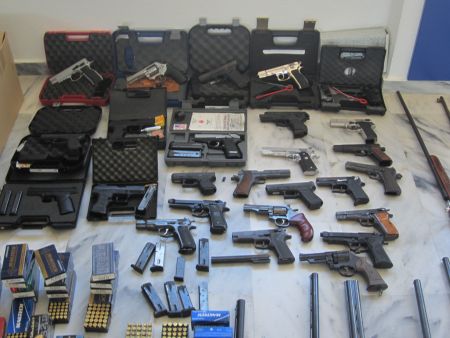 Ρεκόρ πωλήσεων όπλων το 2015 – Εφθασαν τα 65 δισ. δολάρια