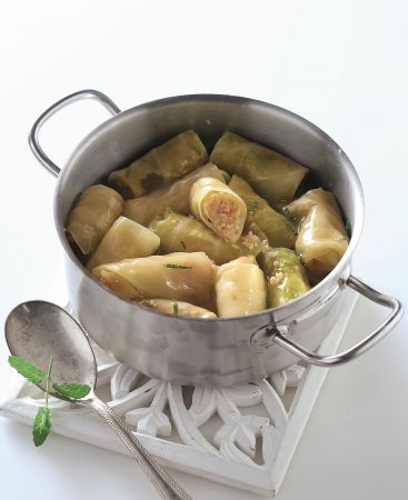 Ποντιακοί λαχανοντολμάδες με πατάτα