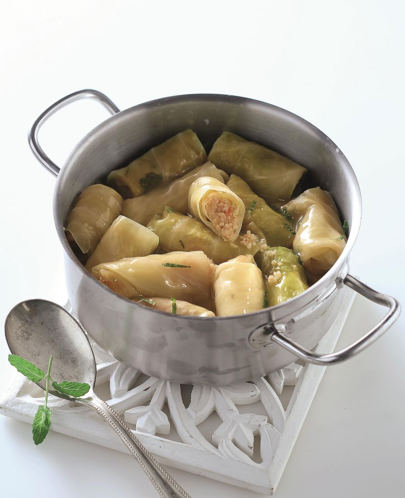 Ποντιακοί λαχανοντολμάδες με πατάτα