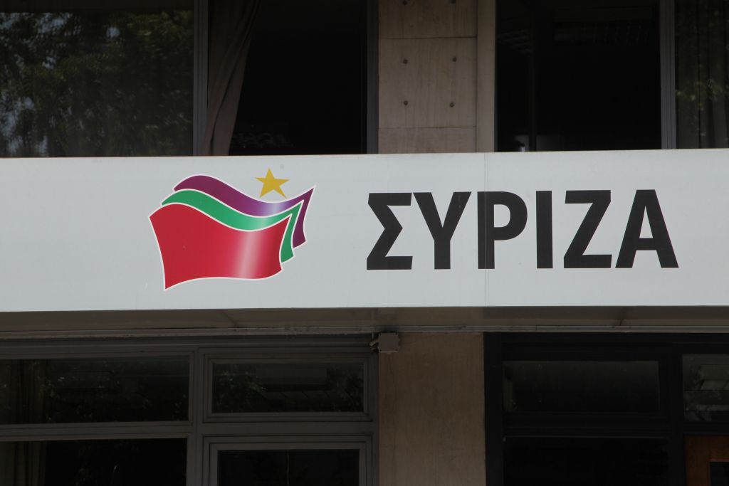 Σε πολιτικό κενό ο ΣΥΡΙΖΑ