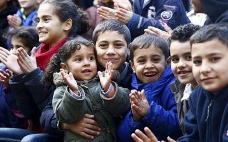 Ελλείψεις και κίνδυνοι στις δομές φιλοξενίας για τα προσφυγόπουλα