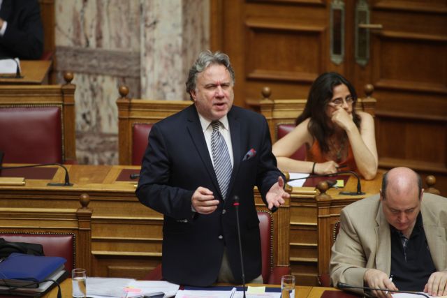 Katrougalos: “Our aim is to restore collective labor agreements”