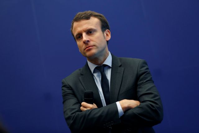 Γαλλία: Εννέα κεντροδεξιοί γερουσιαστές προσέφεραν την υποστήριξή τους στον Μακρόν