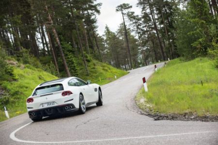 Ferrari GTC4 Lusso: Οι τέσσερις εποχές