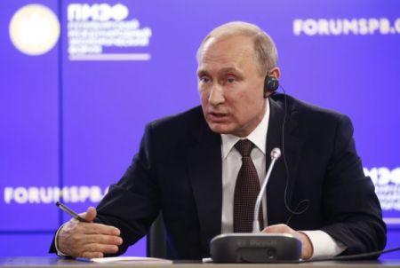 Πούτιν: Ο Κάμερον εκβιάζει την Ευρώπη με το δημοψήφισμα