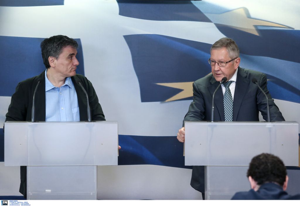 Regling urges Greece to maintain goal for 3.5% GDP primary surplus