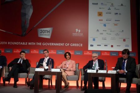 Μεταξύ μεταρρύθμισης και μαύρης οικονομίας