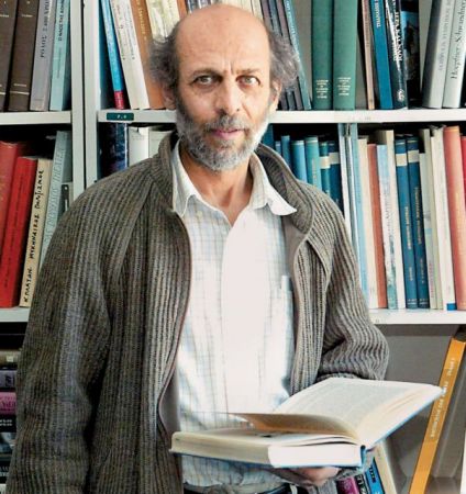 Τιμητικός τόμος για τον καθηγητή Μανόλη Κορρέ