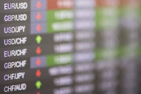 Αγορές: Ήπια βελτίωση παρουσιάζει το επενδυτικό κλίμα