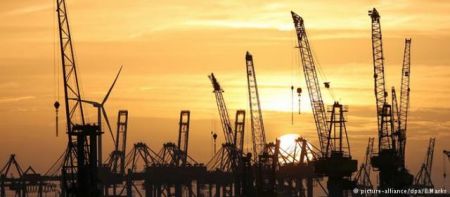 Deutsche Welle: Το «out» προκαλεί σοκ στη γερμανική οικονομία