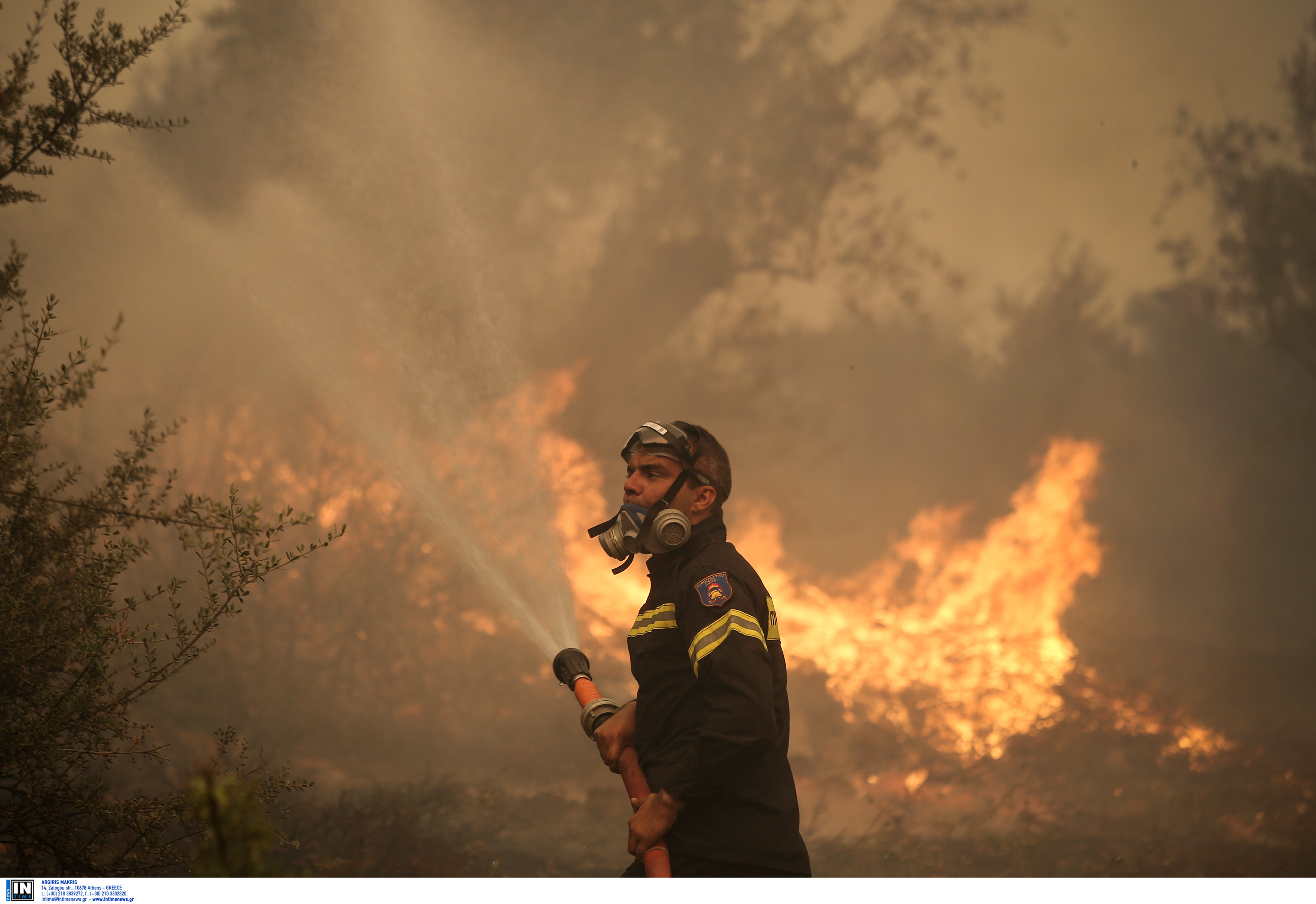 Αρχηγός Πυροσβεστικής για Δερβενοχώρια: Καλύτερη η εικόνα, αλλά η πυρκαγιά μαίνεται