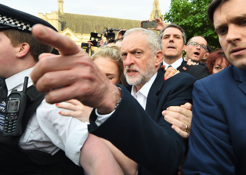 Εργατικοί: Nα κρατηθεί το Ηνωμένο Βασίλειο στην τελωνειακή ένωση