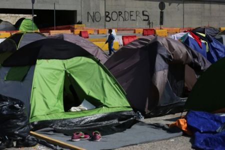 Dritsas: “Refugees to leave Piraeus and Elliniko by 20 July”